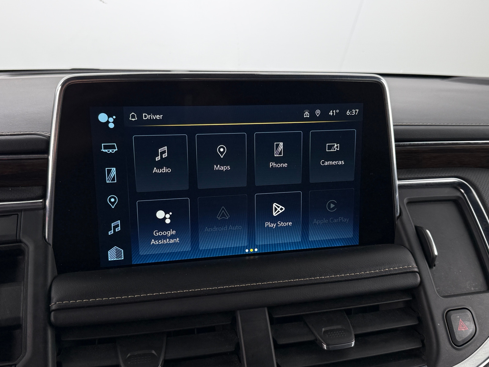 Thumbnail: 2023 Chevrolet Suburban - 3