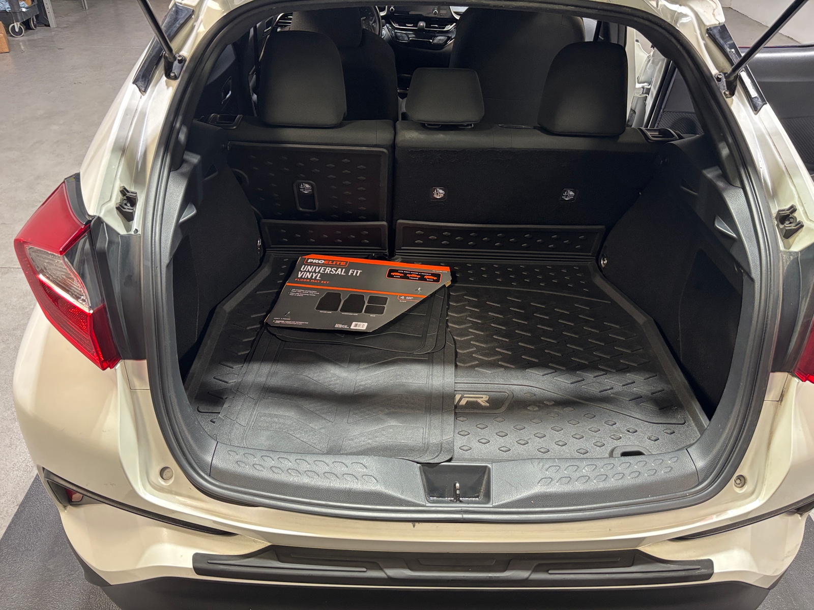 Thumbnail: 2019 Toyota C-HR - 7