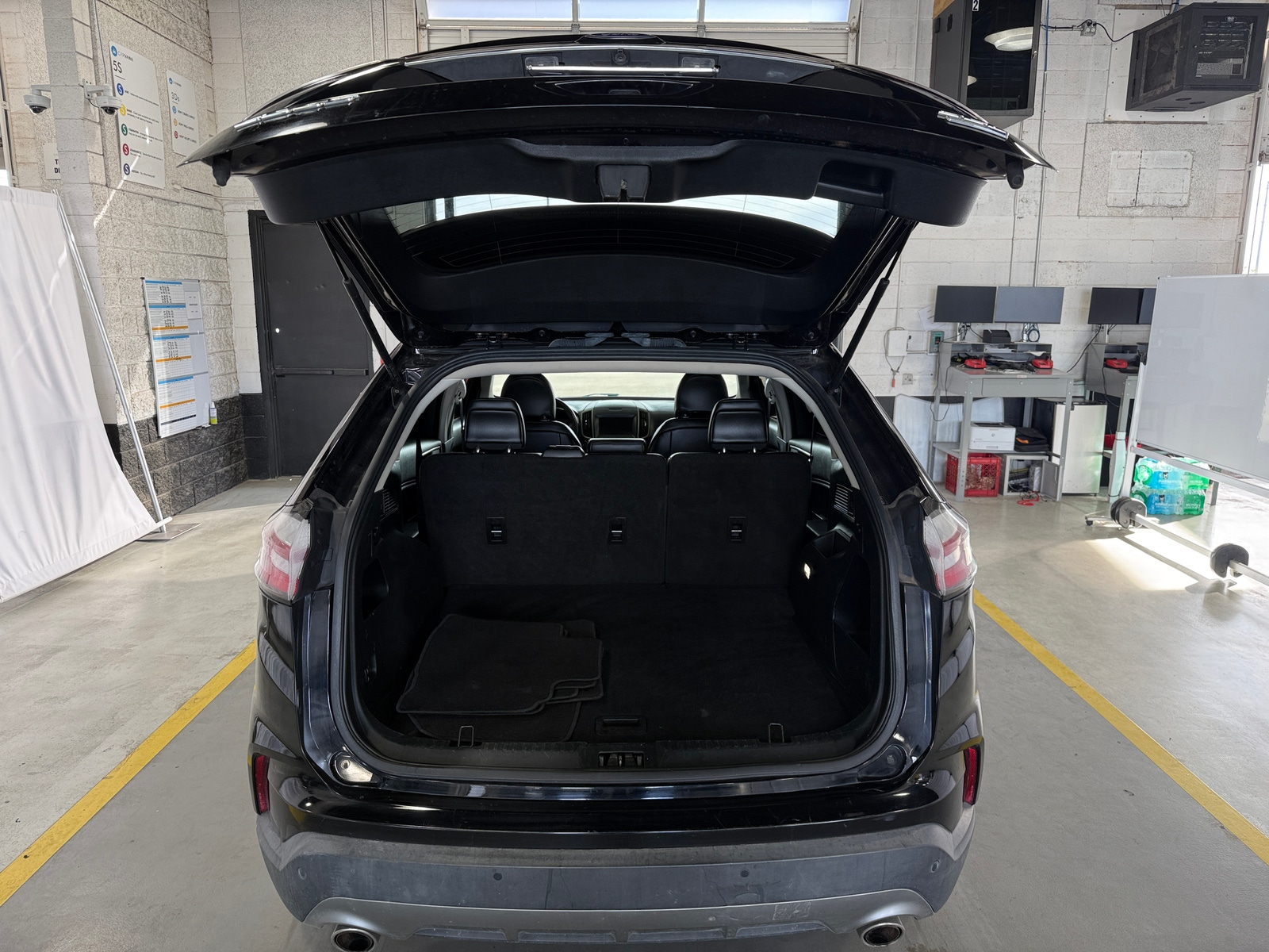 Thumbnail: 2019 Ford Edge - 7