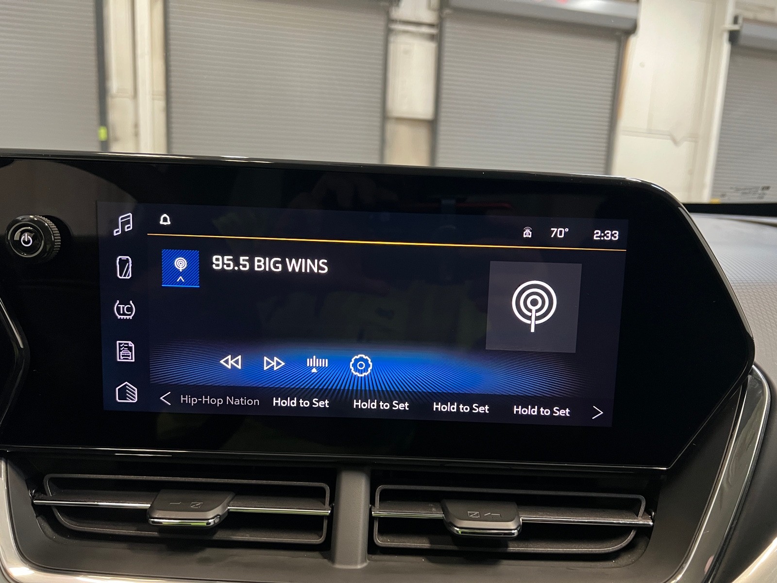 Thumbnail: 2025 Chevrolet Trax - 4