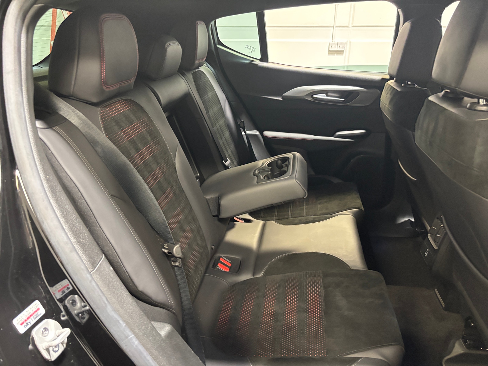 Thumbnail: 2024 Alfa Romeo Tonale - 6