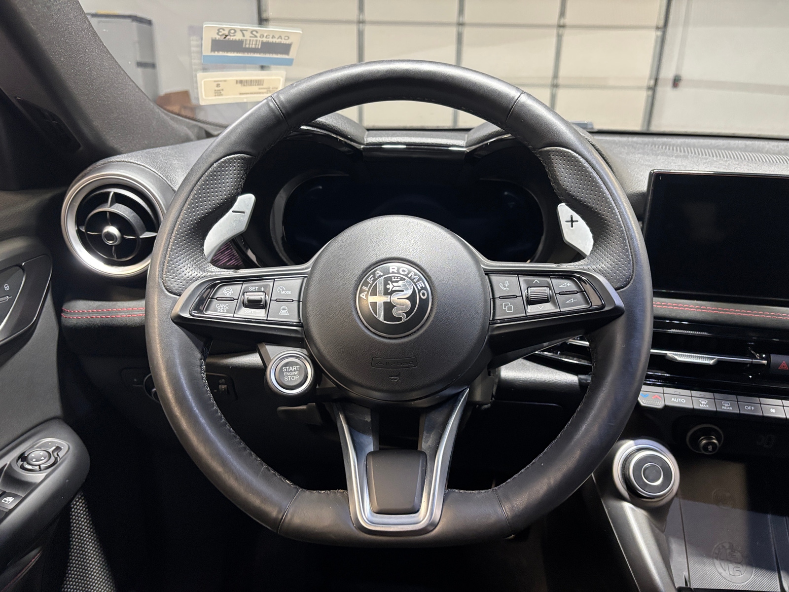 Thumbnail: 2024 Alfa Romeo Tonale - 5