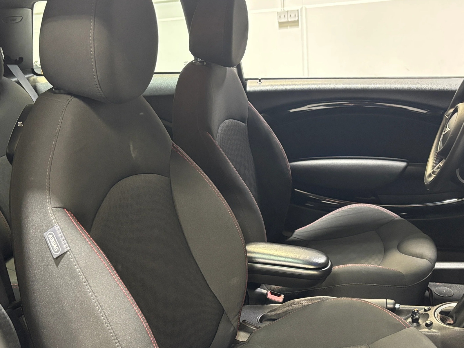 Thumbnail: 2013 MINI Cooper Hardtop - 2