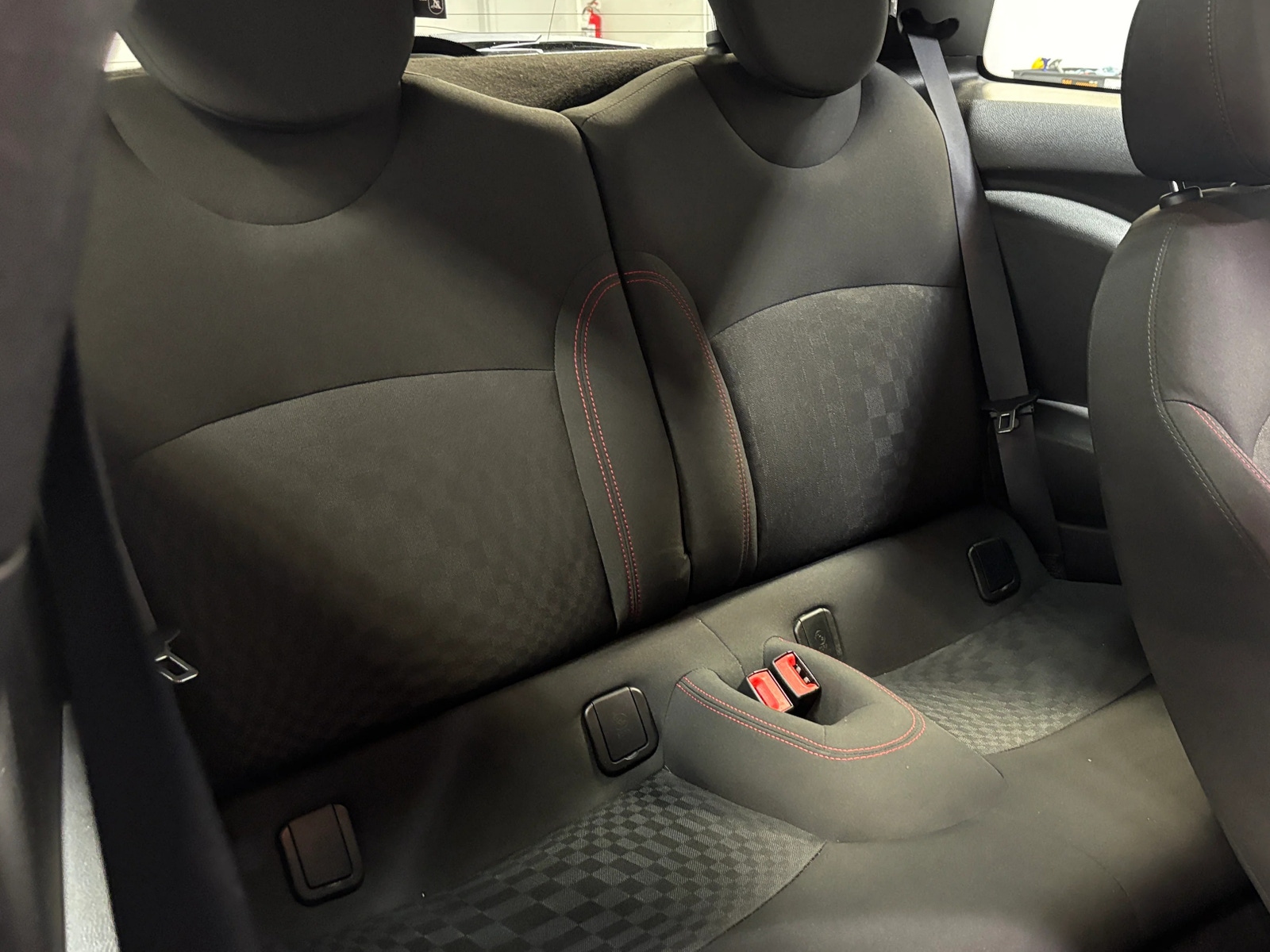 Thumbnail: 2013 MINI Cooper Hardtop - 6