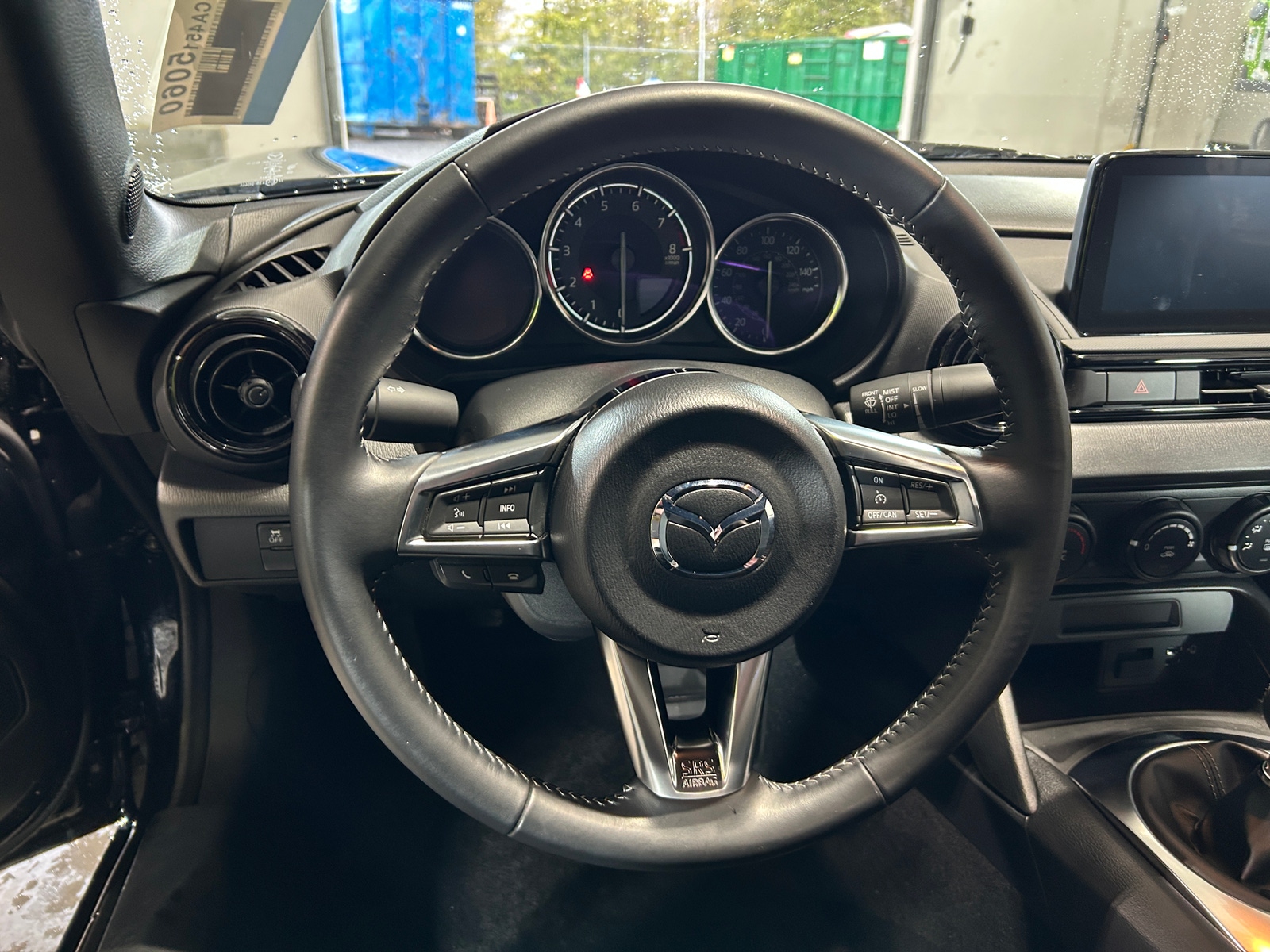 Thumbnail: 2022 Mazda MX-5 Miata - 5