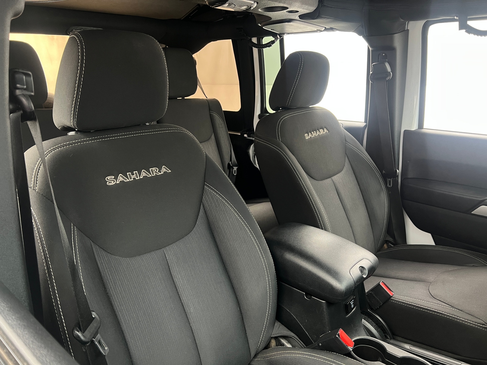 Thumbnail: 2016 Jeep Wrangler - 2