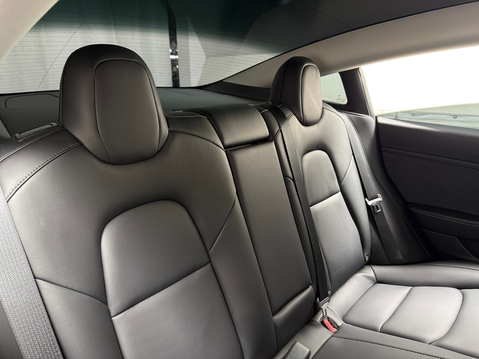 Thumbnail: 2022 Tesla Model 3 - 5