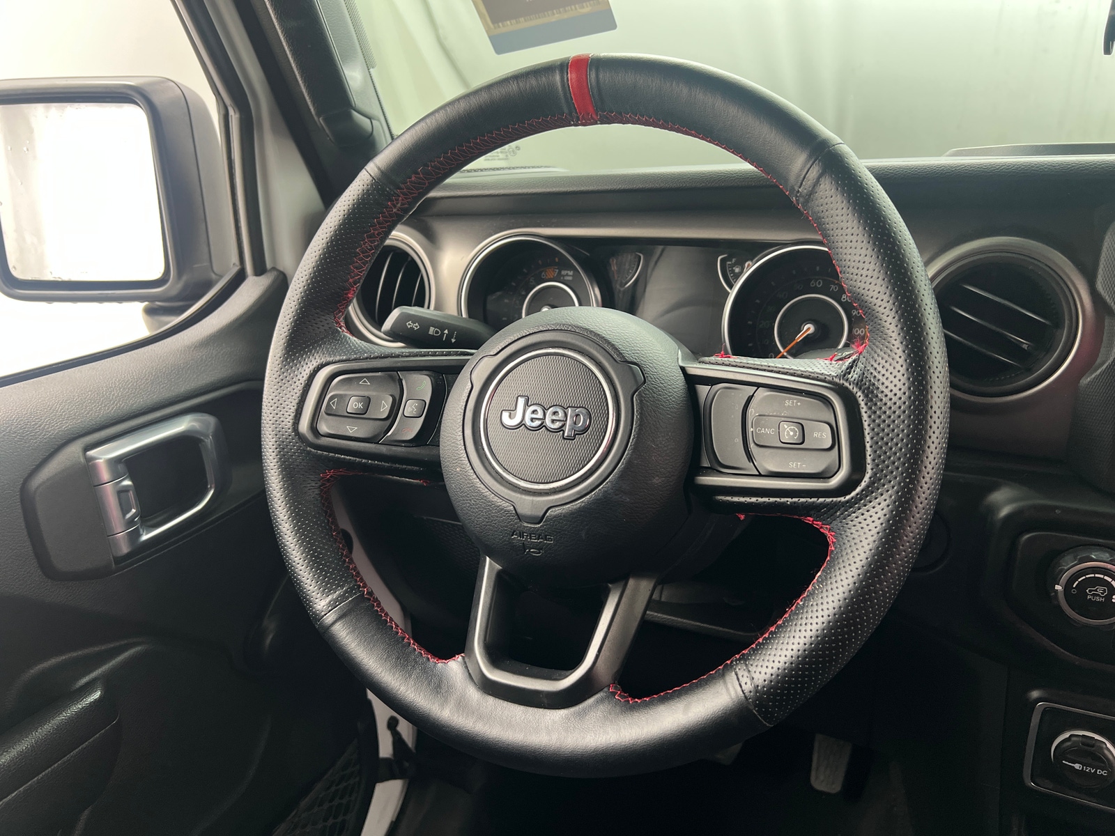 Thumbnail: 2021 Jeep Wrangler - 5