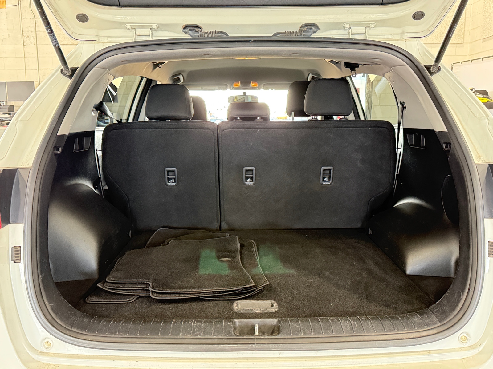 Thumbnail: 2017 Kia Sportage - 7