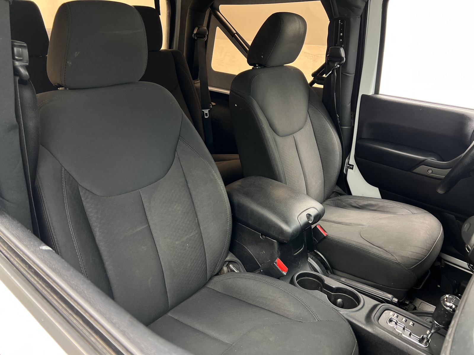 Thumbnail: 2016 Jeep Wrangler - 2