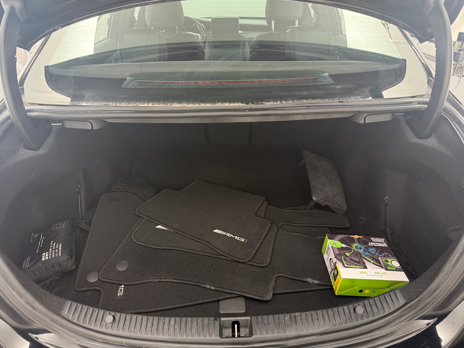 Thumbnail: 2015 Mercedes-Benz C-Class - 6