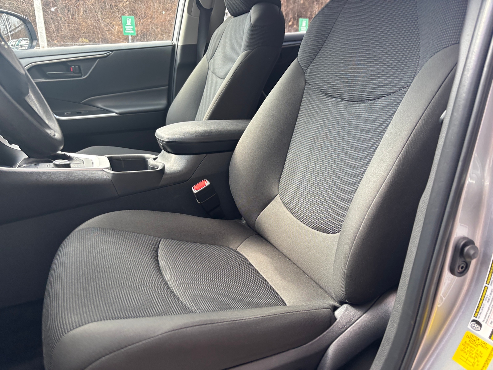 Thumbnail: 2025 Toyota RAV4 - 2