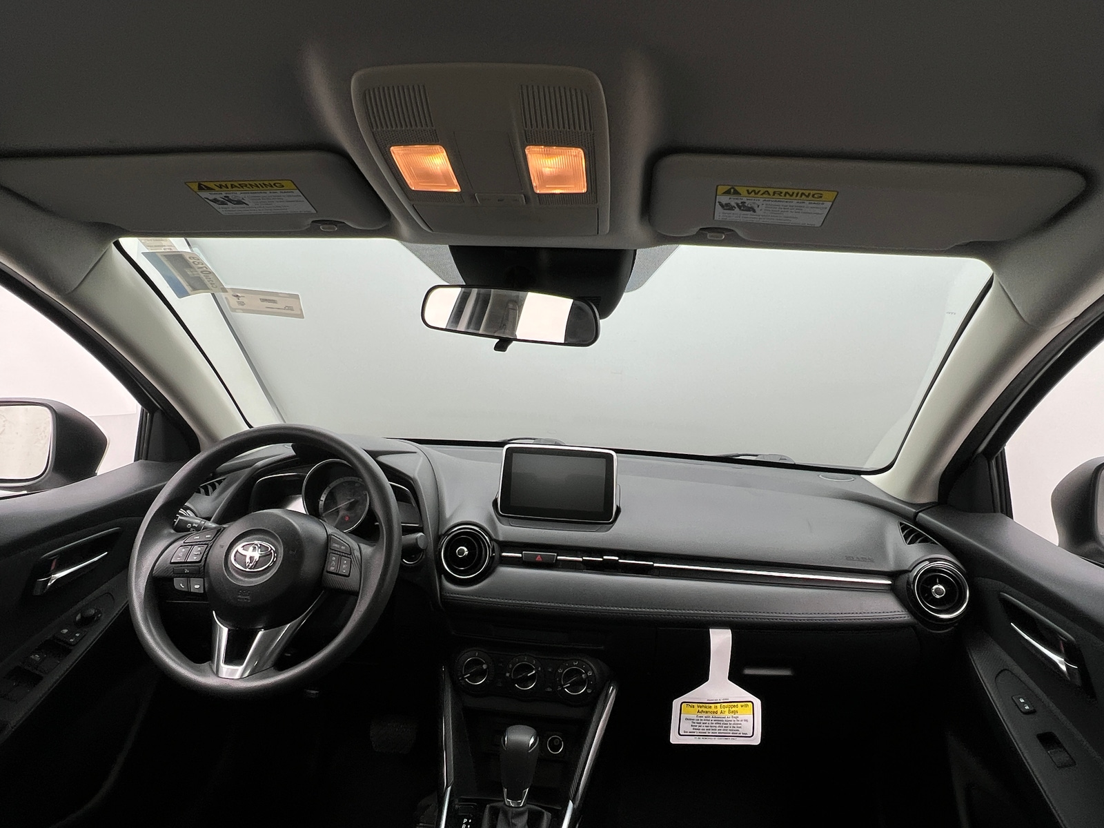 Thumbnail: 2017 Toyota Yaris iA - 3