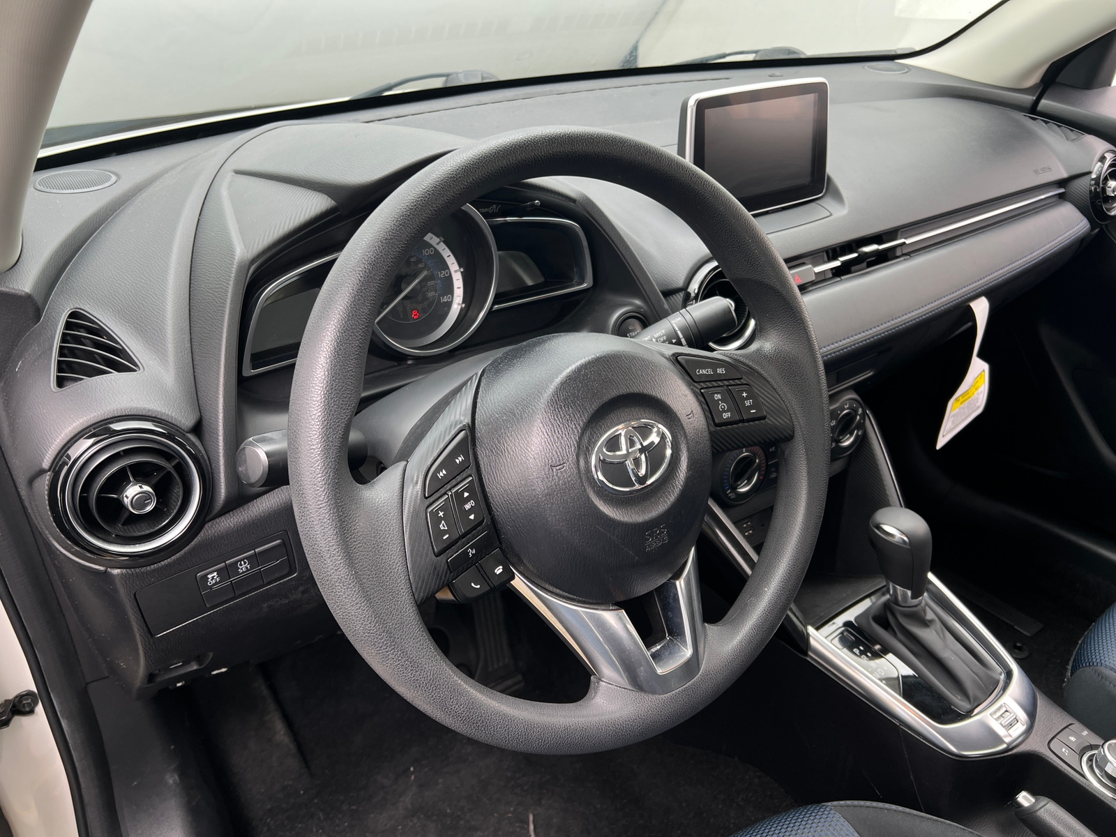 Thumbnail: 2017 Toyota Yaris iA - 5