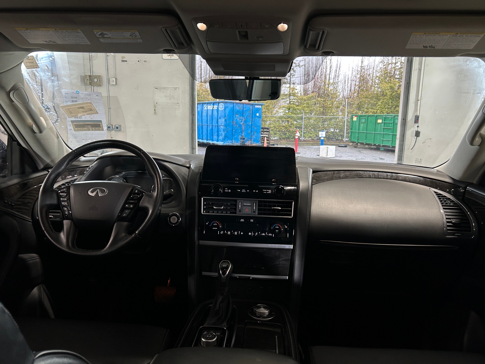 Thumbnail: 2024 INFINITI QX80 - 2