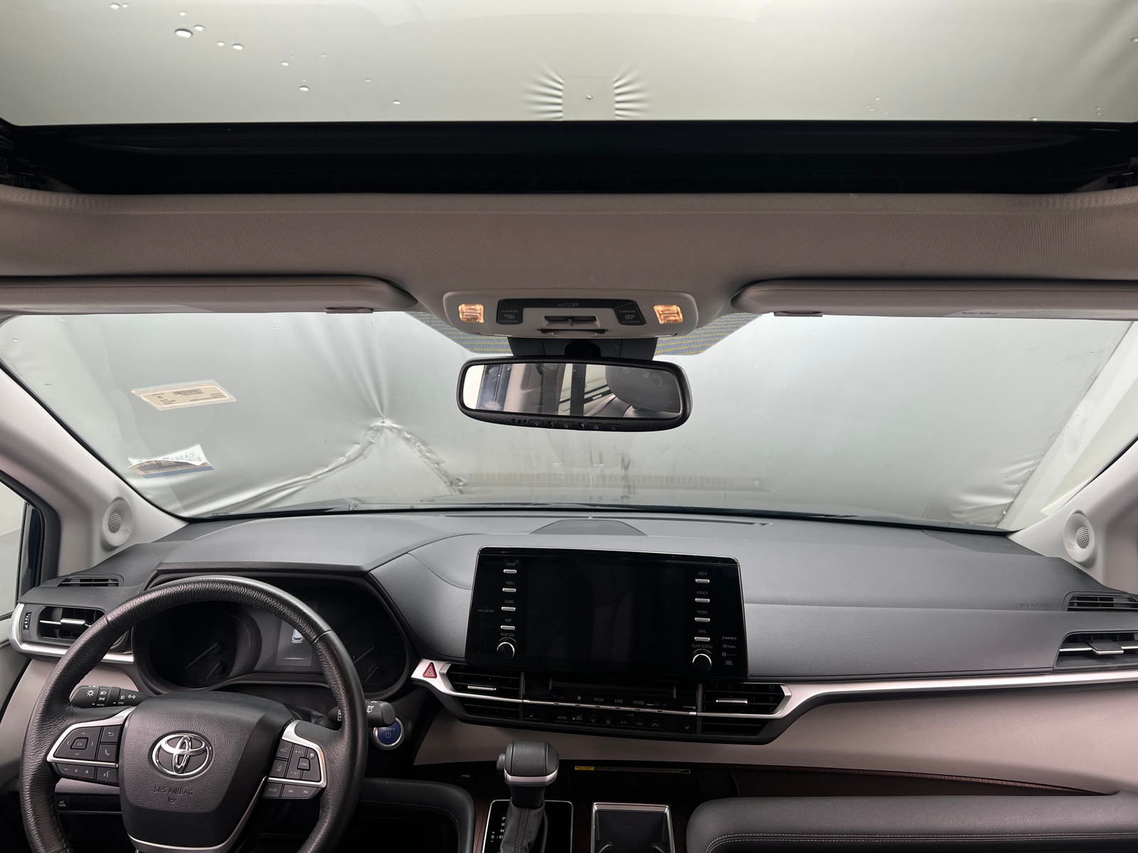 Thumbnail: 2023 Toyota Sienna - 2