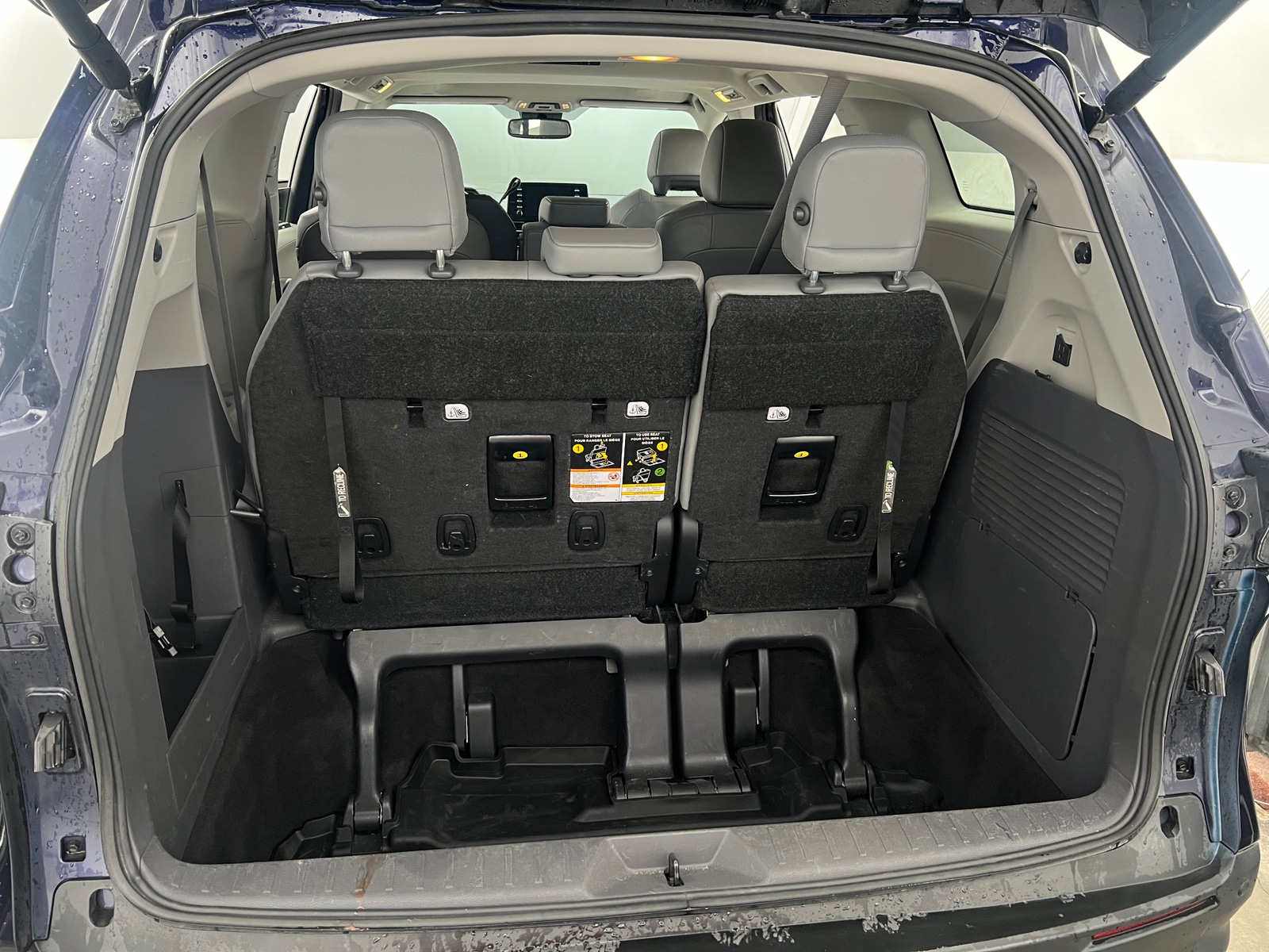 Thumbnail: 2023 Toyota Sienna - 6