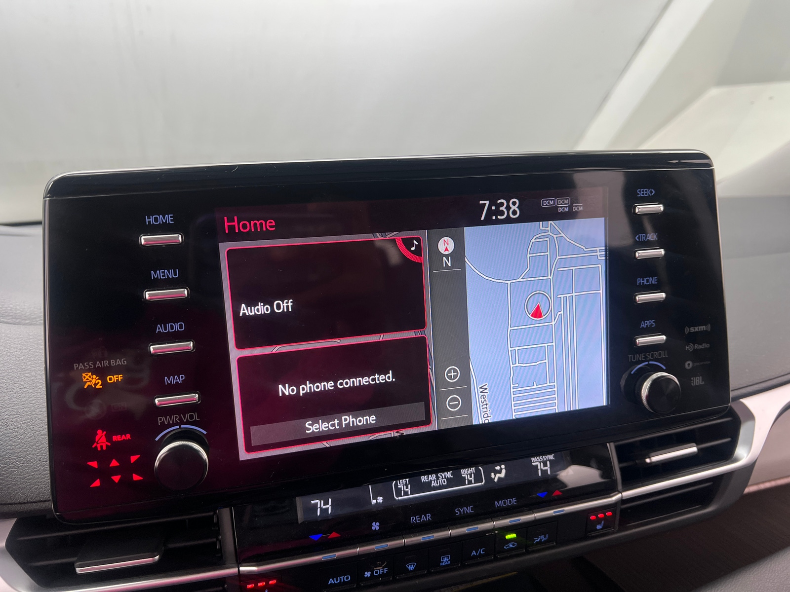 Thumbnail: 2023 Toyota Sienna - 3