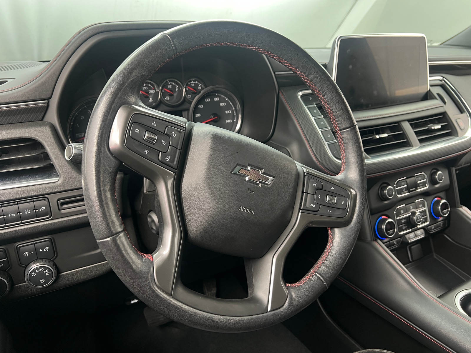 Thumbnail: 2021 Chevrolet Tahoe - 4