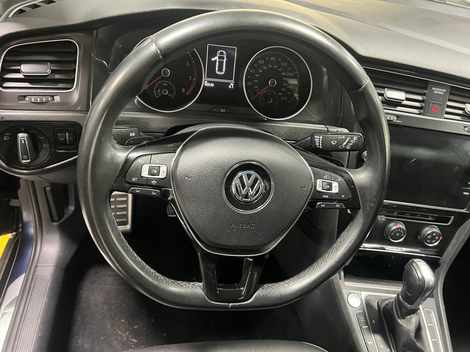 Thumbnail: 2019 Volkswagen Golf - 4