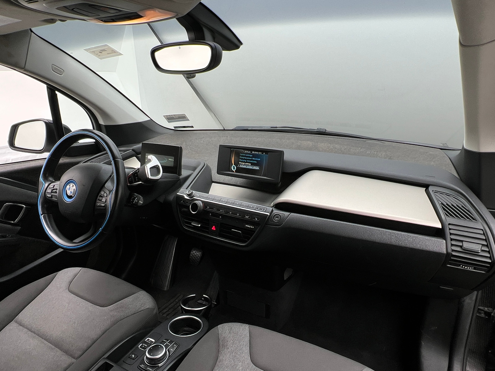Thumbnail: 2018 BMW i3 - 3