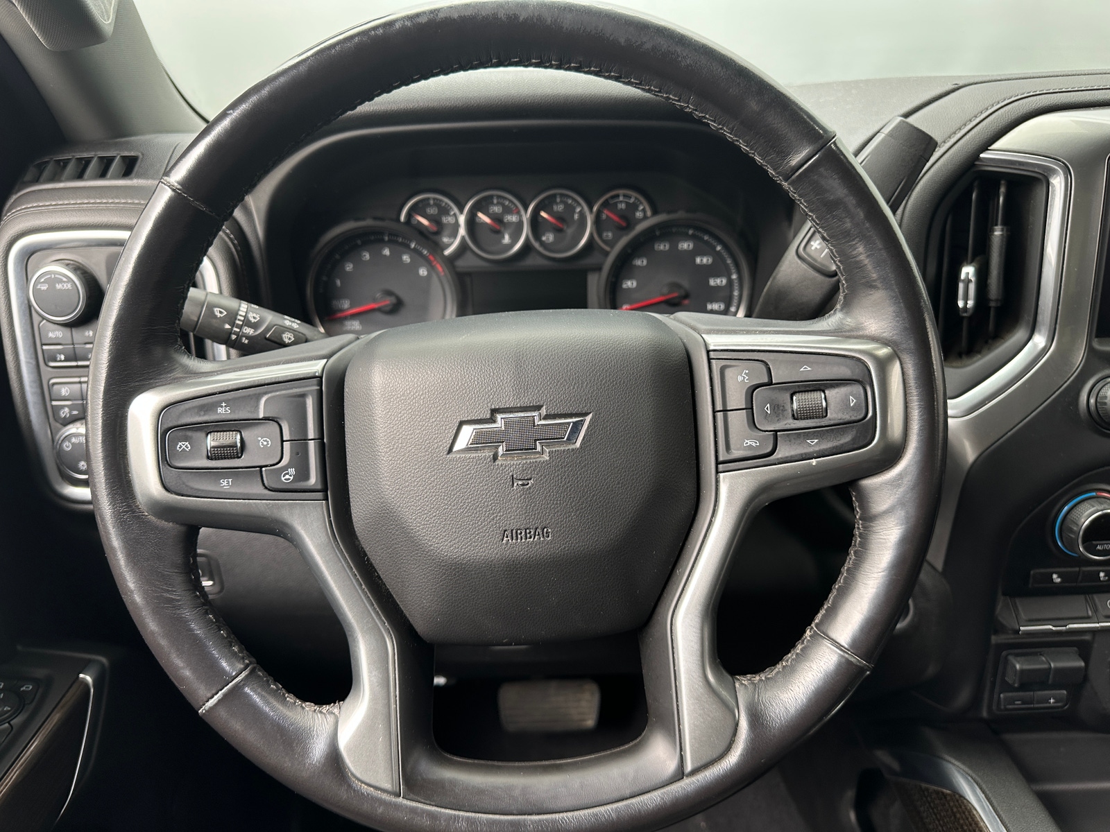 Thumbnail: 2020 Chevrolet Silverado 1500 - 5