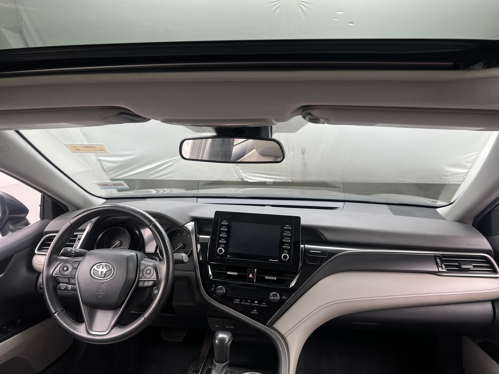 Thumbnail: 2022 Toyota Camry - 3