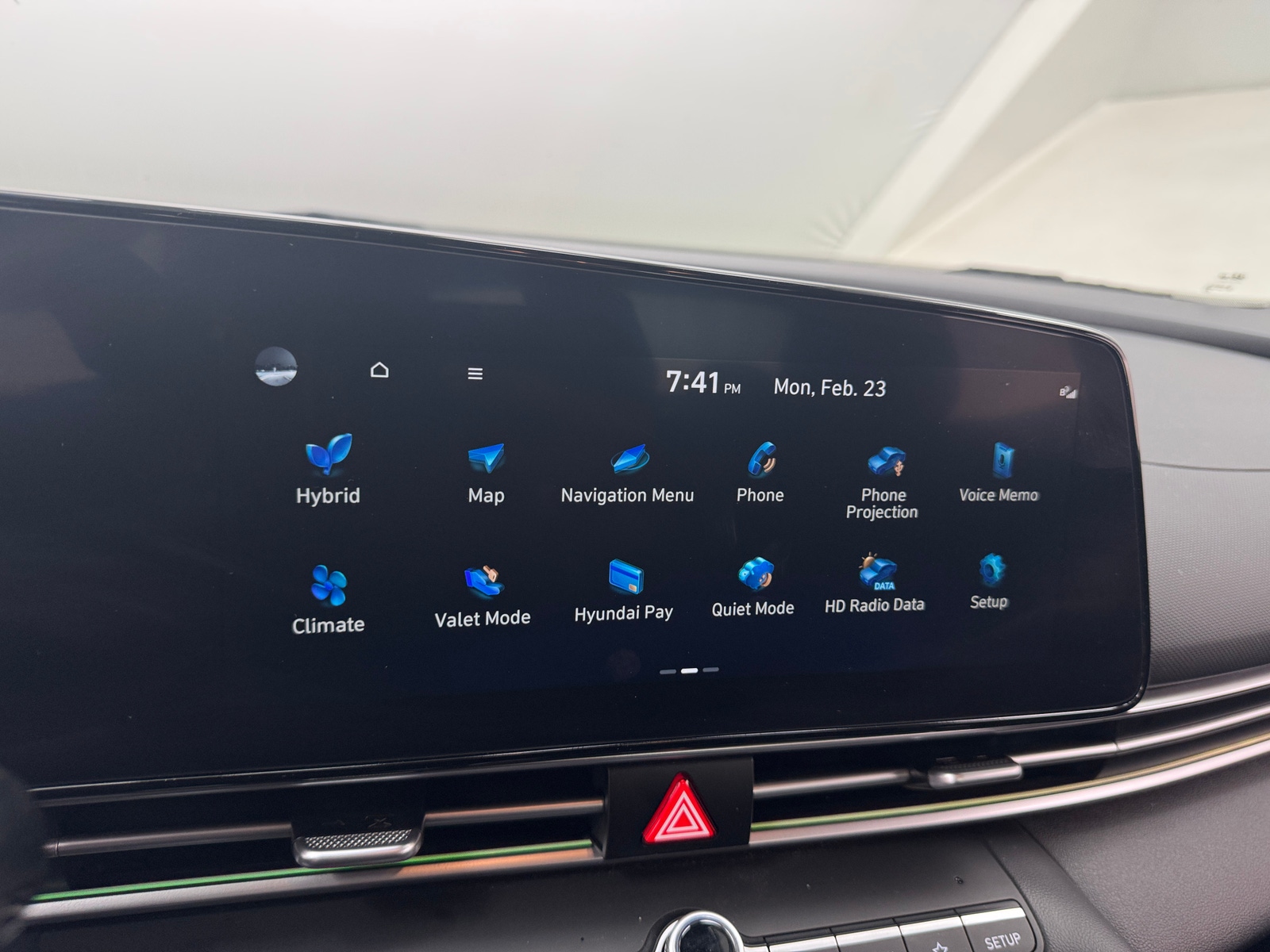 Thumbnail: 2024 Hyundai Elantra - 4