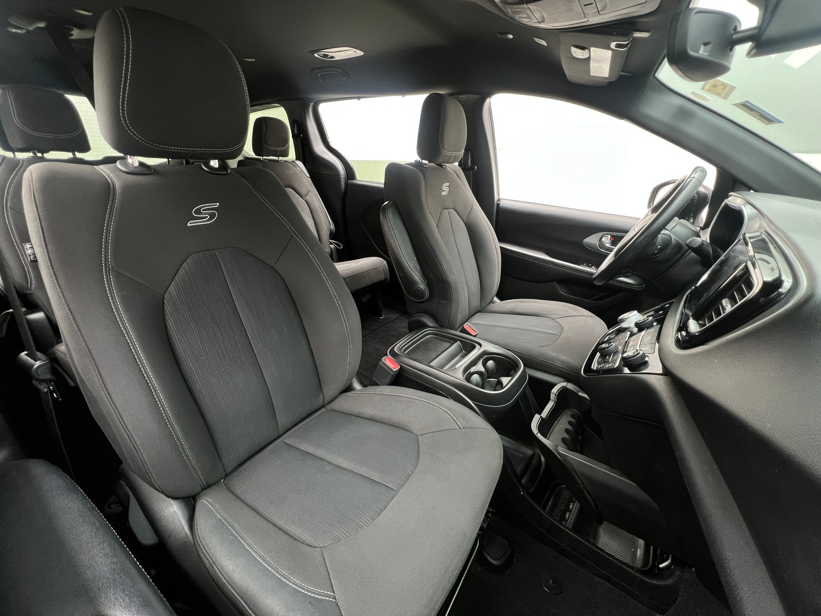 Thumbnail: 2019 Chrysler Pacifica - 2