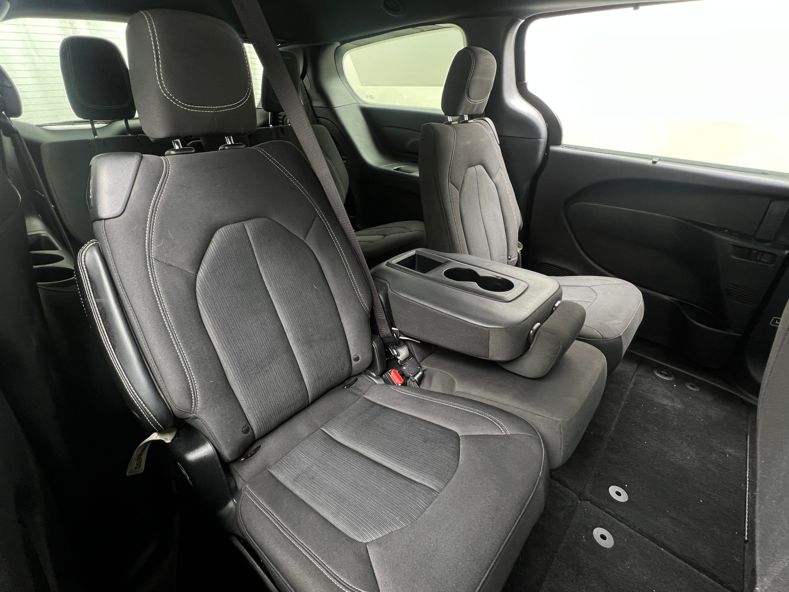 Thumbnail: 2019 Chrysler Pacifica - 6