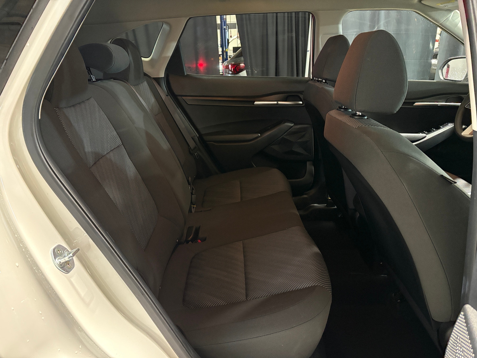 Thumbnail: 2023 Kia Seltos - 6