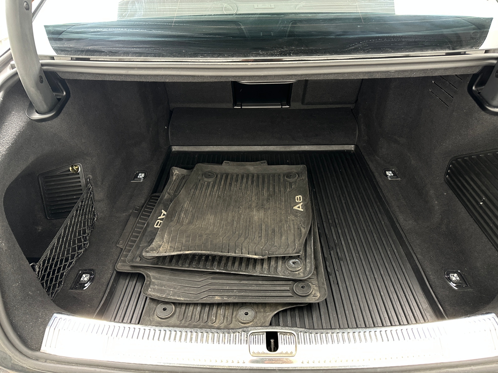 Thumbnail: 2019 Audi A8 - 6