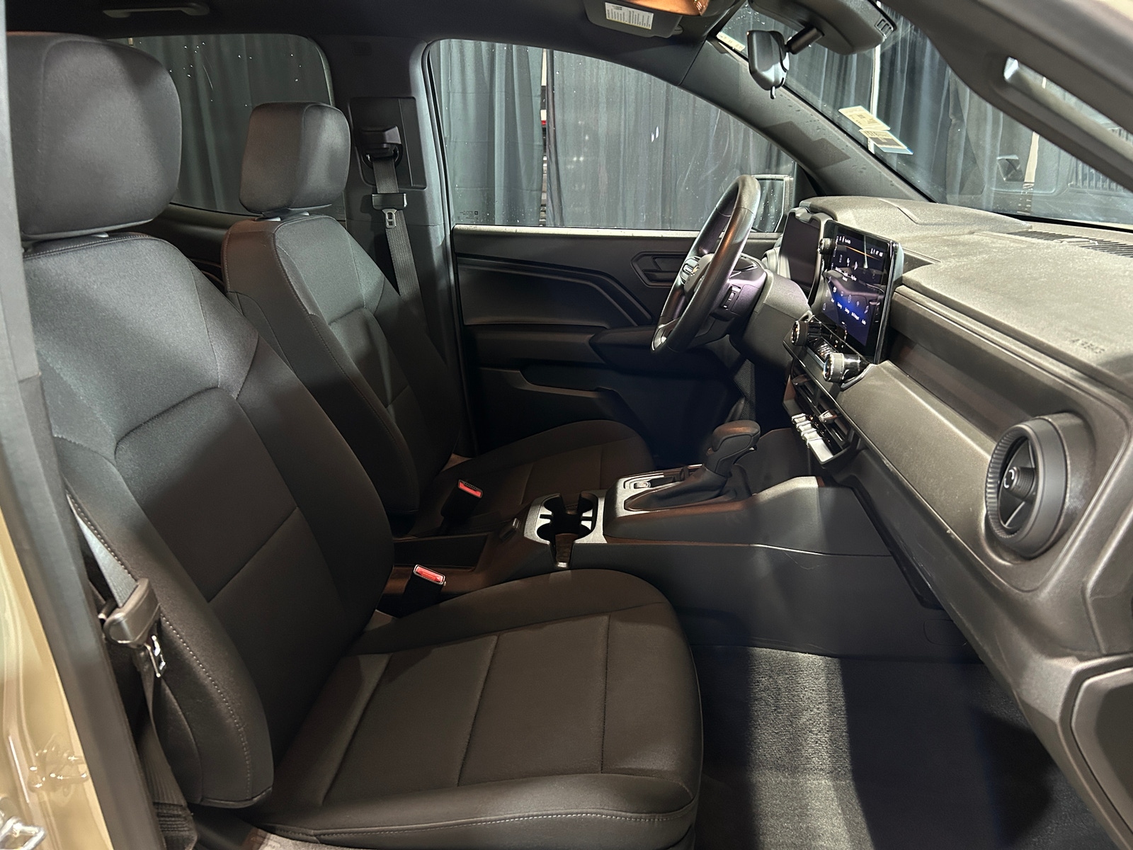 Thumbnail: 2024 Chevrolet Colorado - 2