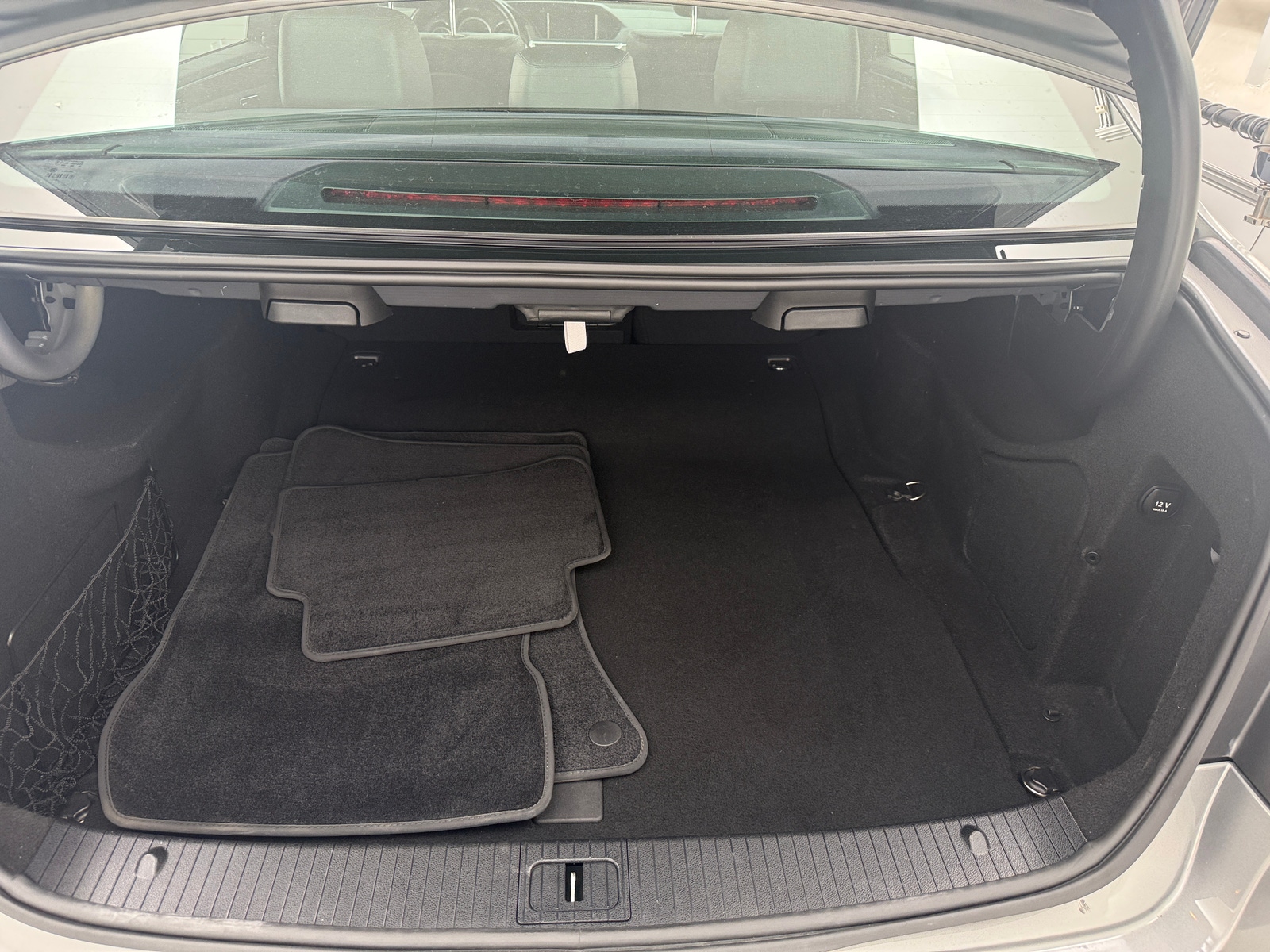 Thumbnail: 2011 Mercedes-Benz E-Class - 6