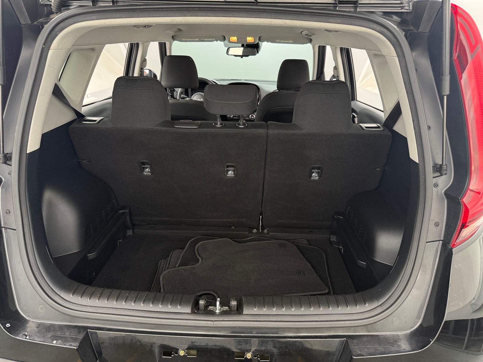 Thumbnail: 2022 Kia Soul - 7