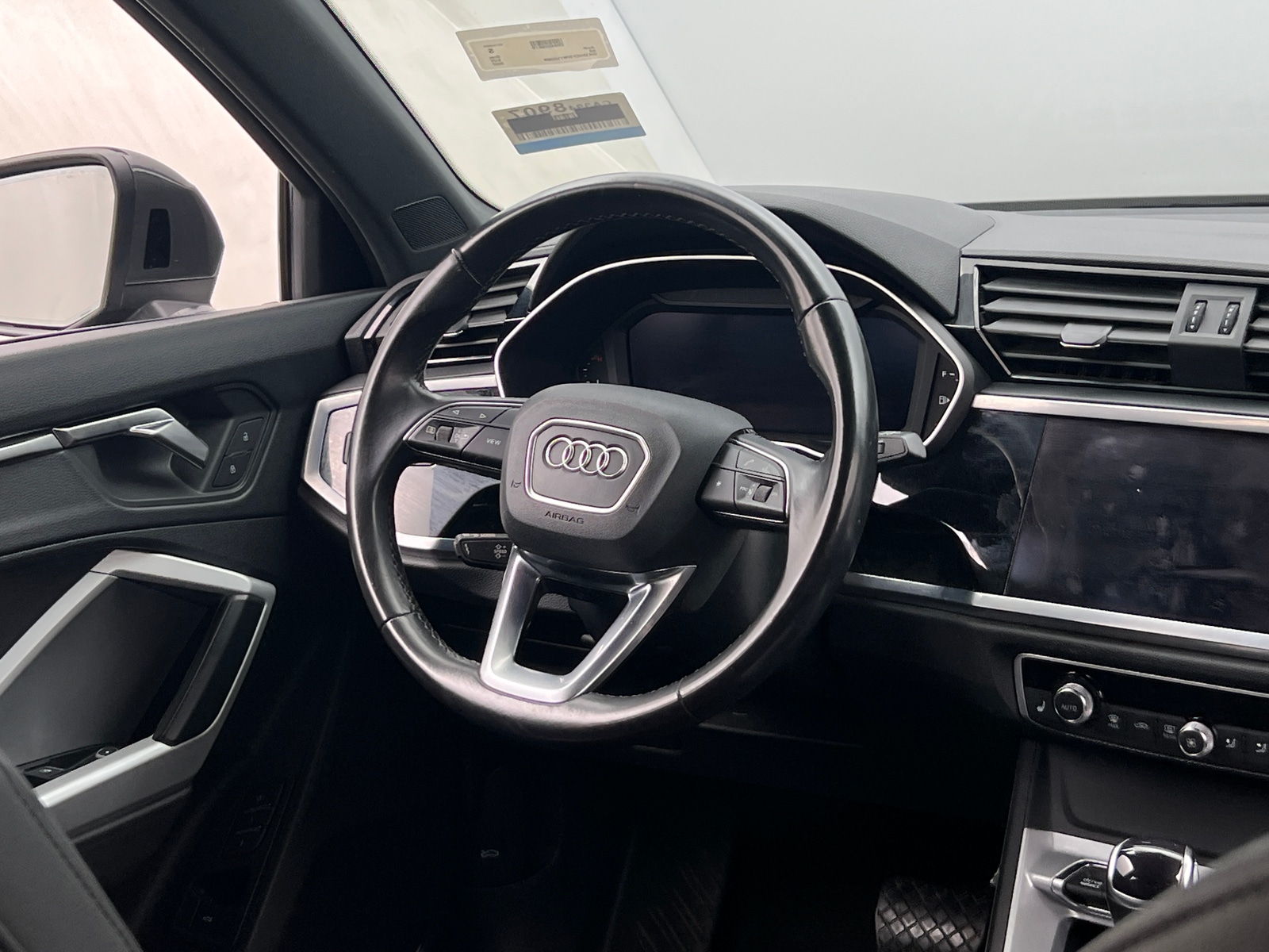 Thumbnail: 2022 Audi Q3 - 4