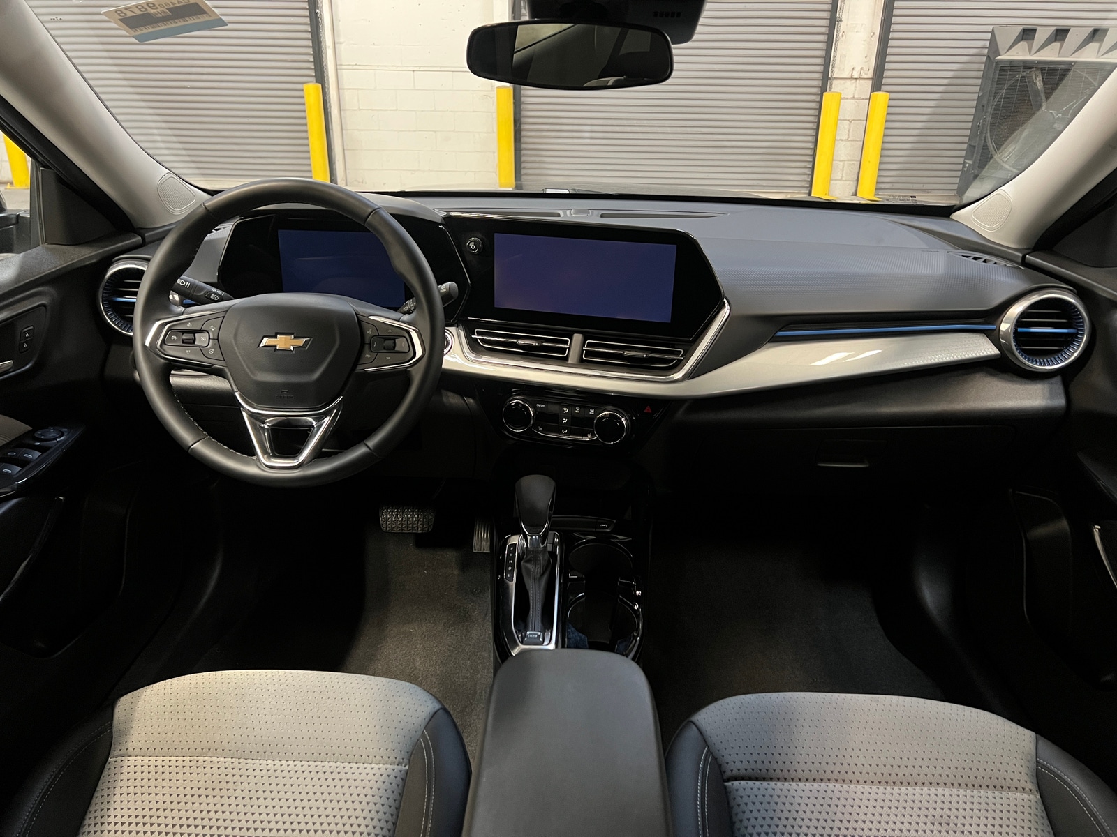 Thumbnail: 2025 Chevrolet Trax - 3