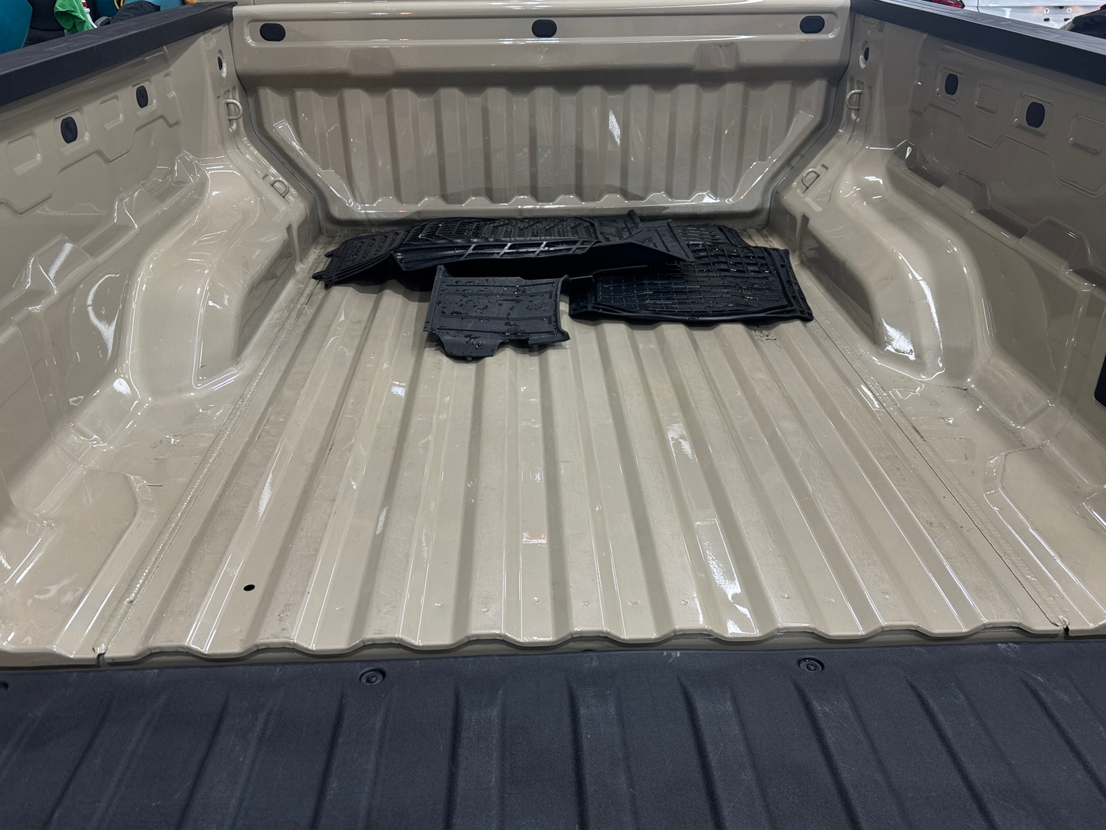 Thumbnail: 2023 Chevrolet Colorado - 7