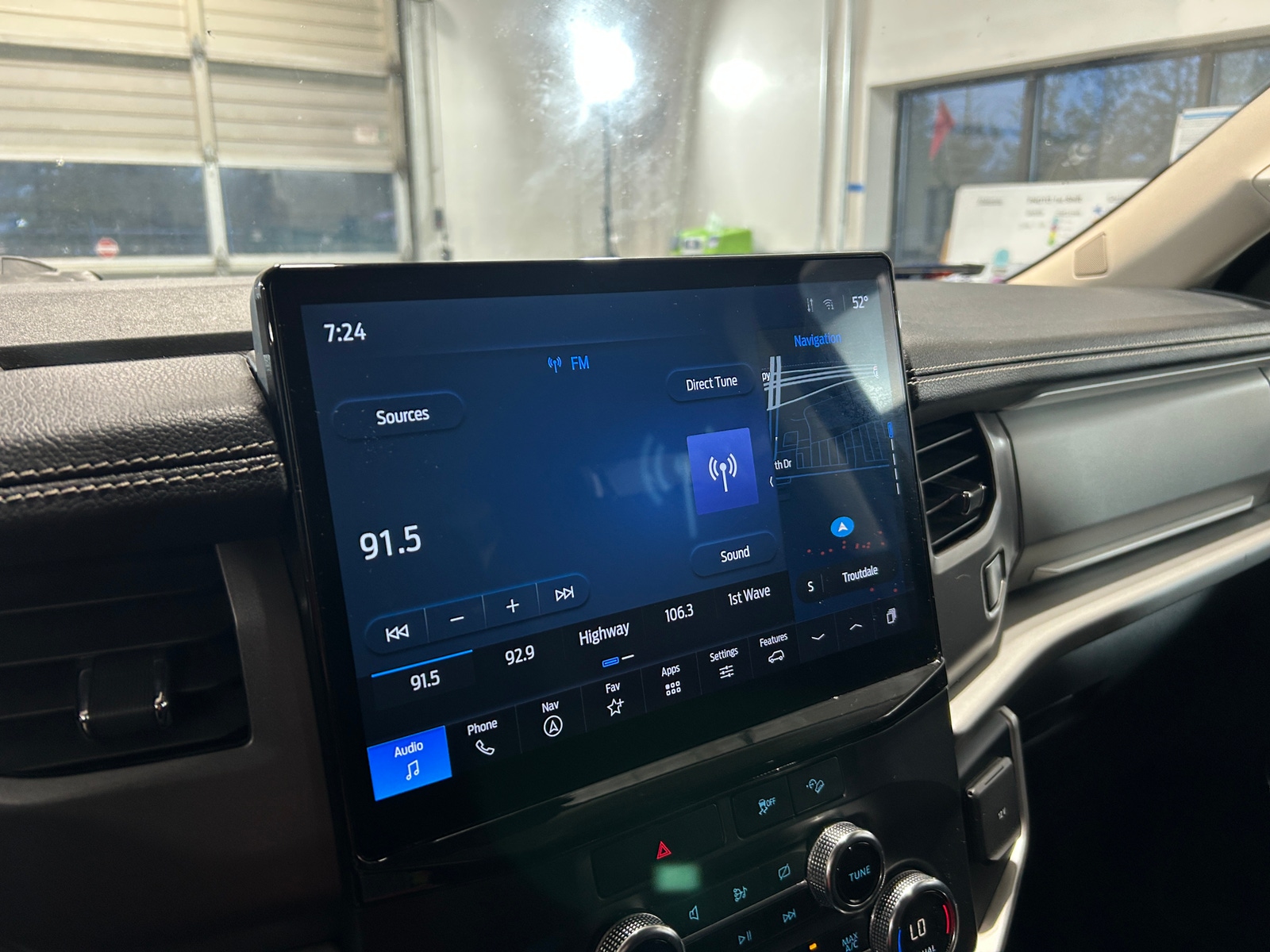 Thumbnail: 2022 Ford Expedition - 4