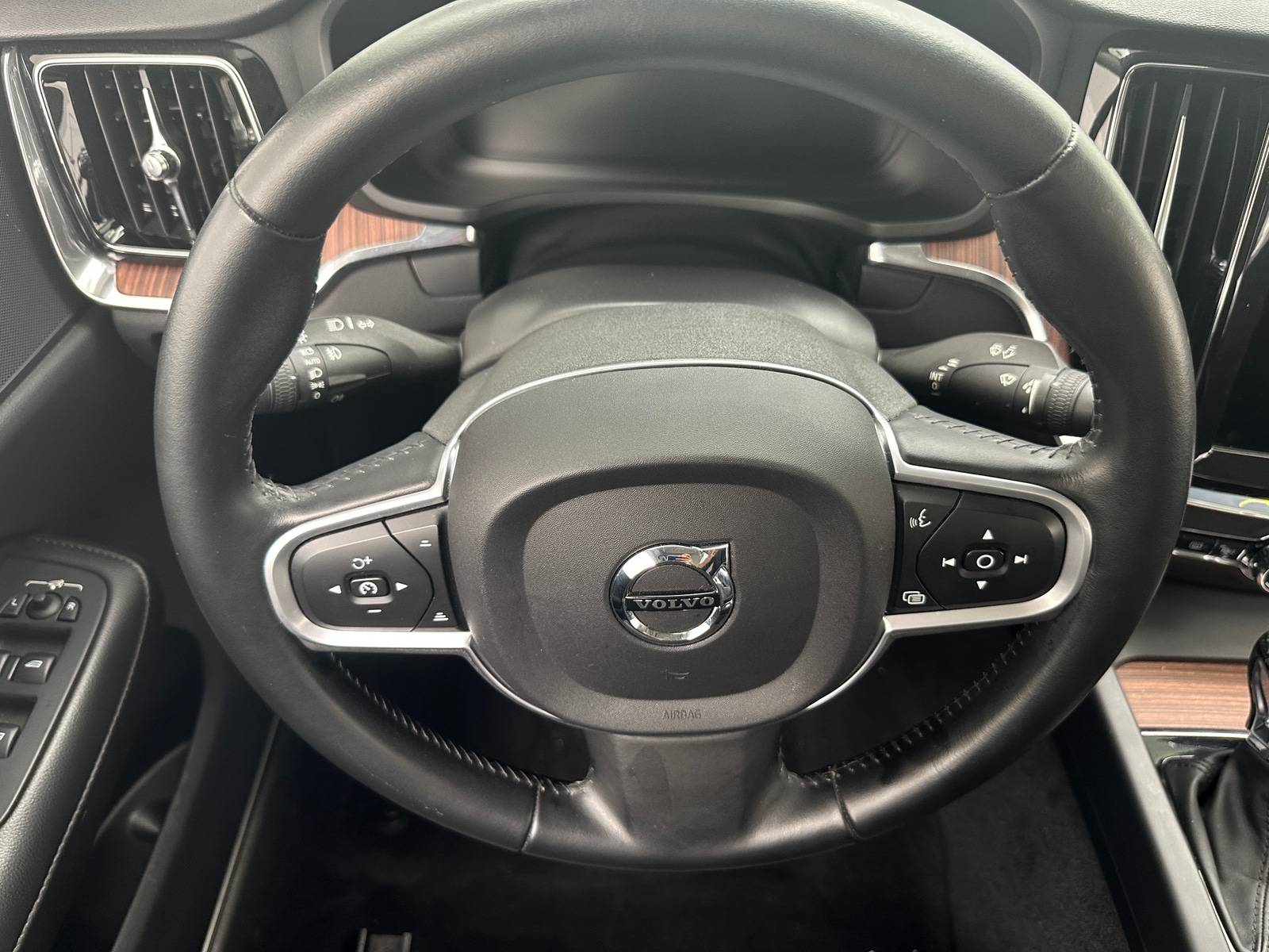 Thumbnail: 2021 Volvo S60 - 4