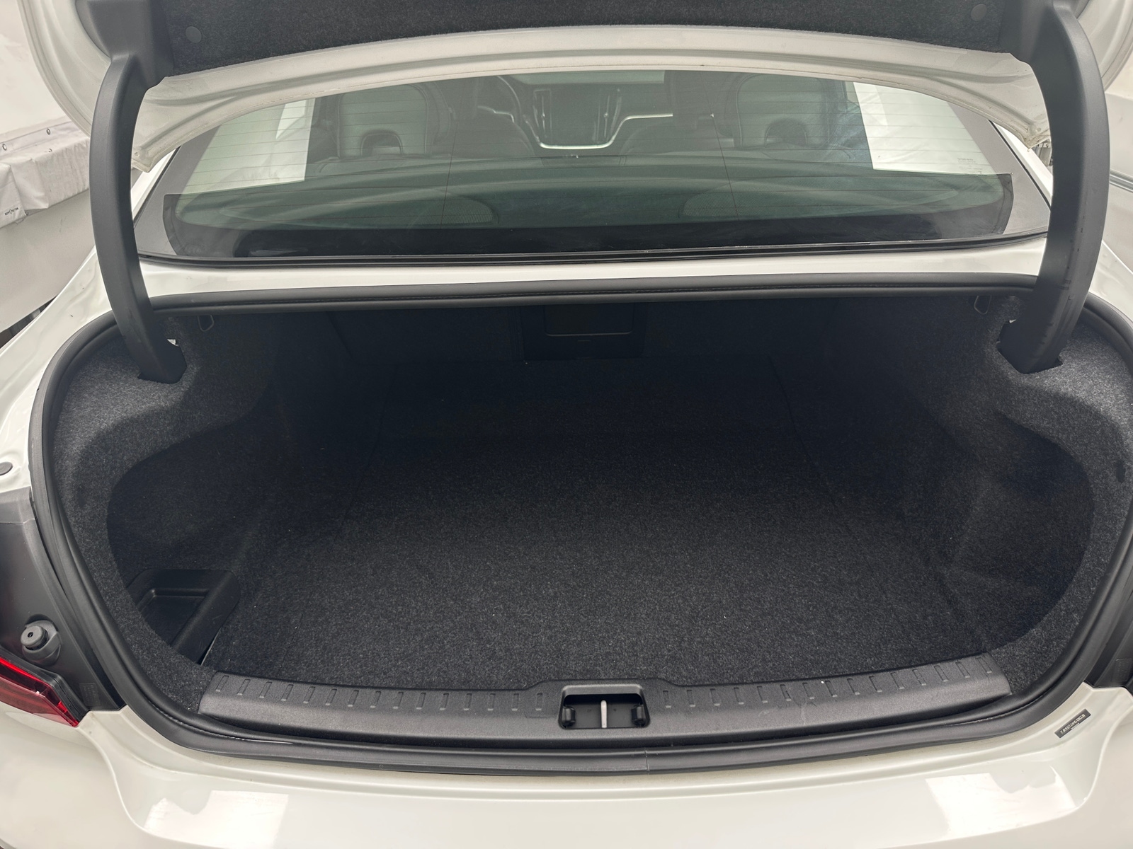 Thumbnail: 2021 Volvo S60 - 6