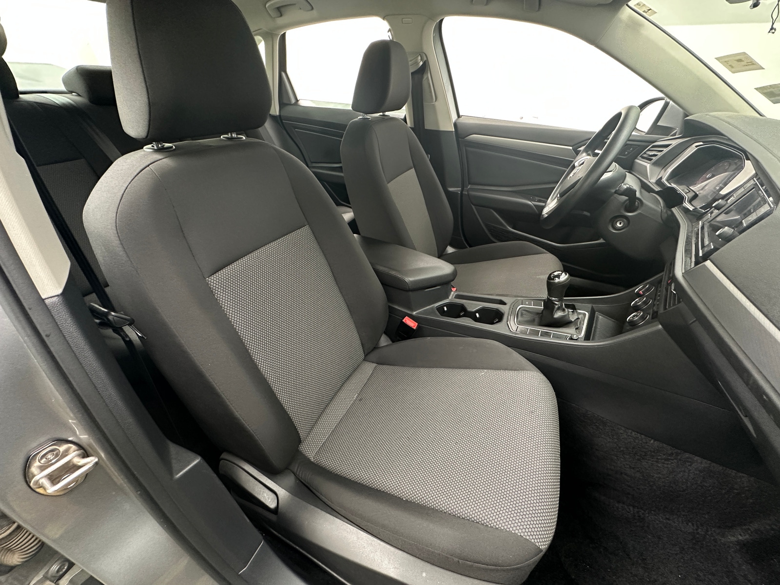 Thumbnail: 2020 Volkswagen Jetta - 2