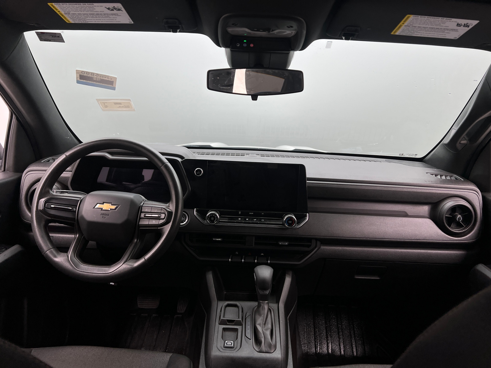 Thumbnail: 2023 Chevrolet Colorado - 3