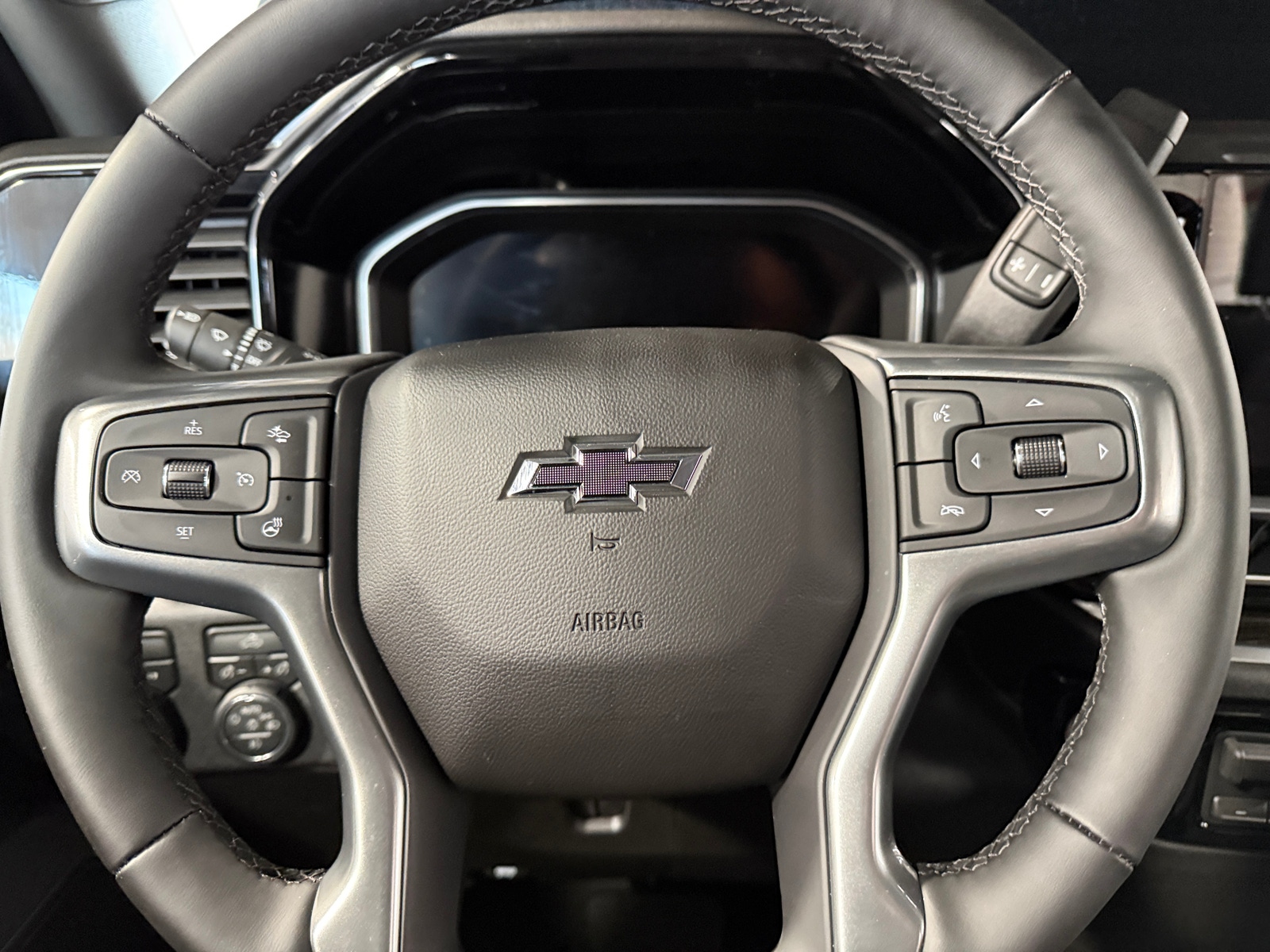 Thumbnail: 2026 Chevrolet Silverado 1500 - 5