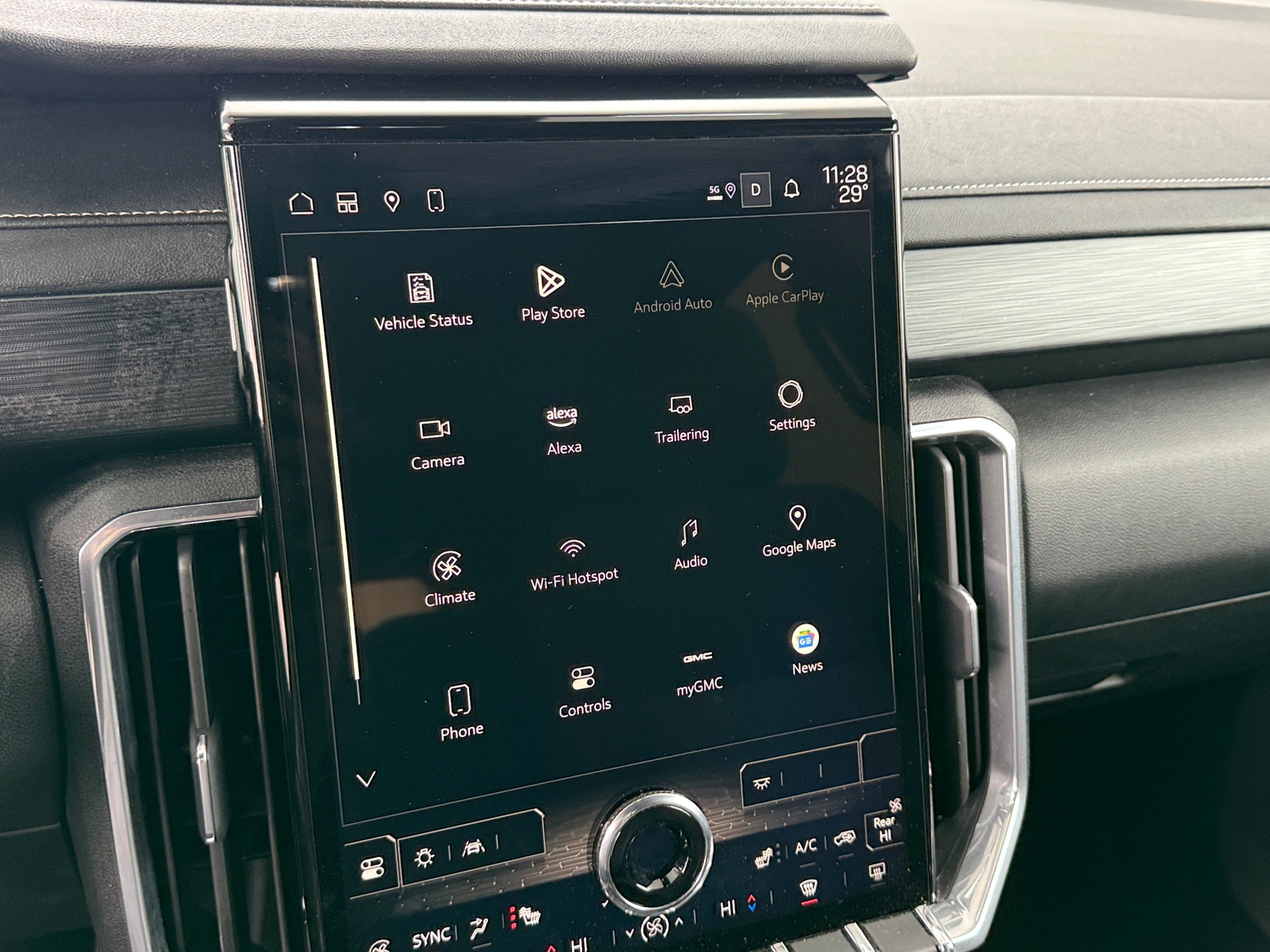 Thumbnail: 2025 GMC Acadia - 4