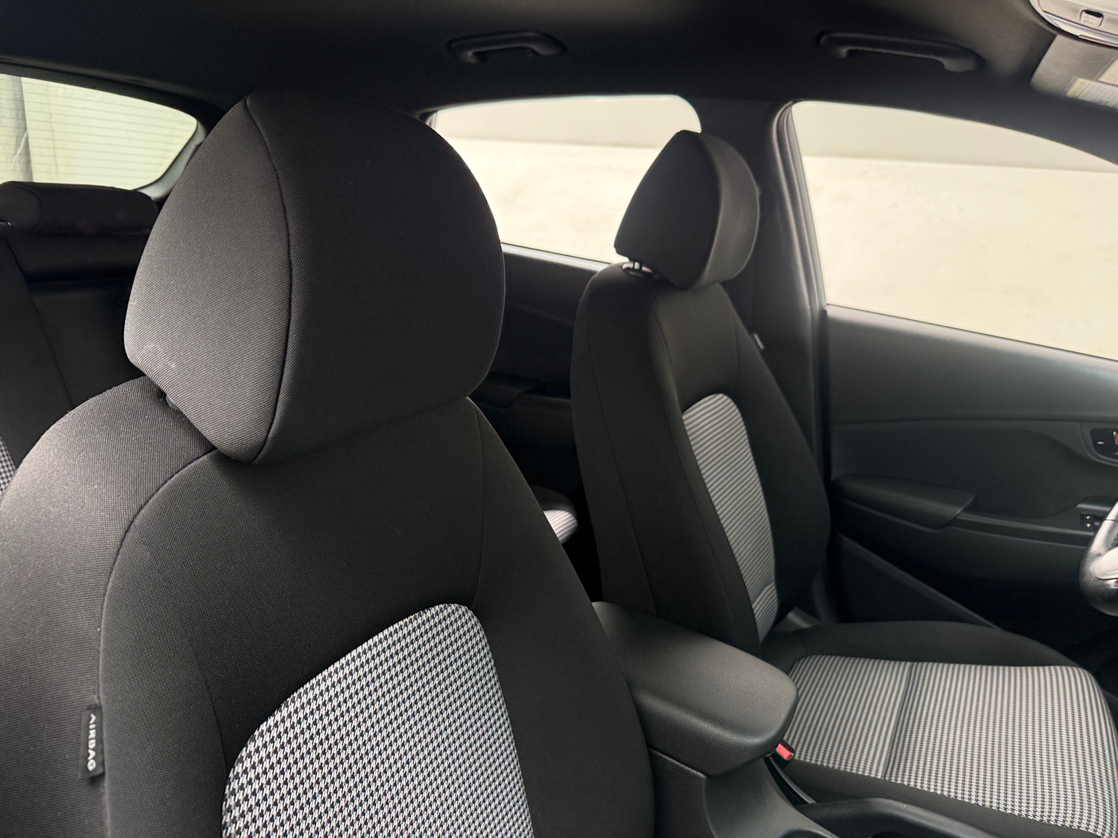 Thumbnail: 2021 Hyundai Kona - 2