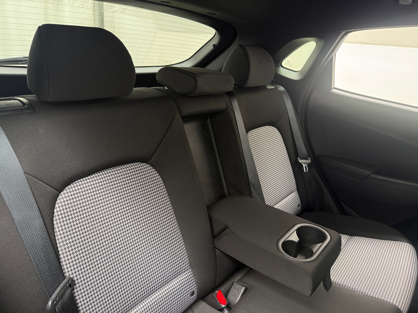 Thumbnail: 2021 Hyundai Kona - 6