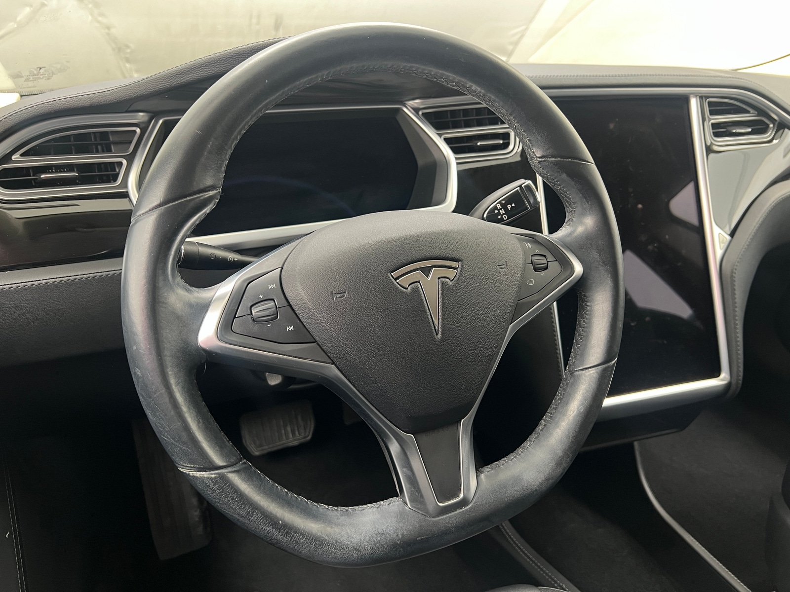 Thumbnail: 2014 Tesla Model S - 4