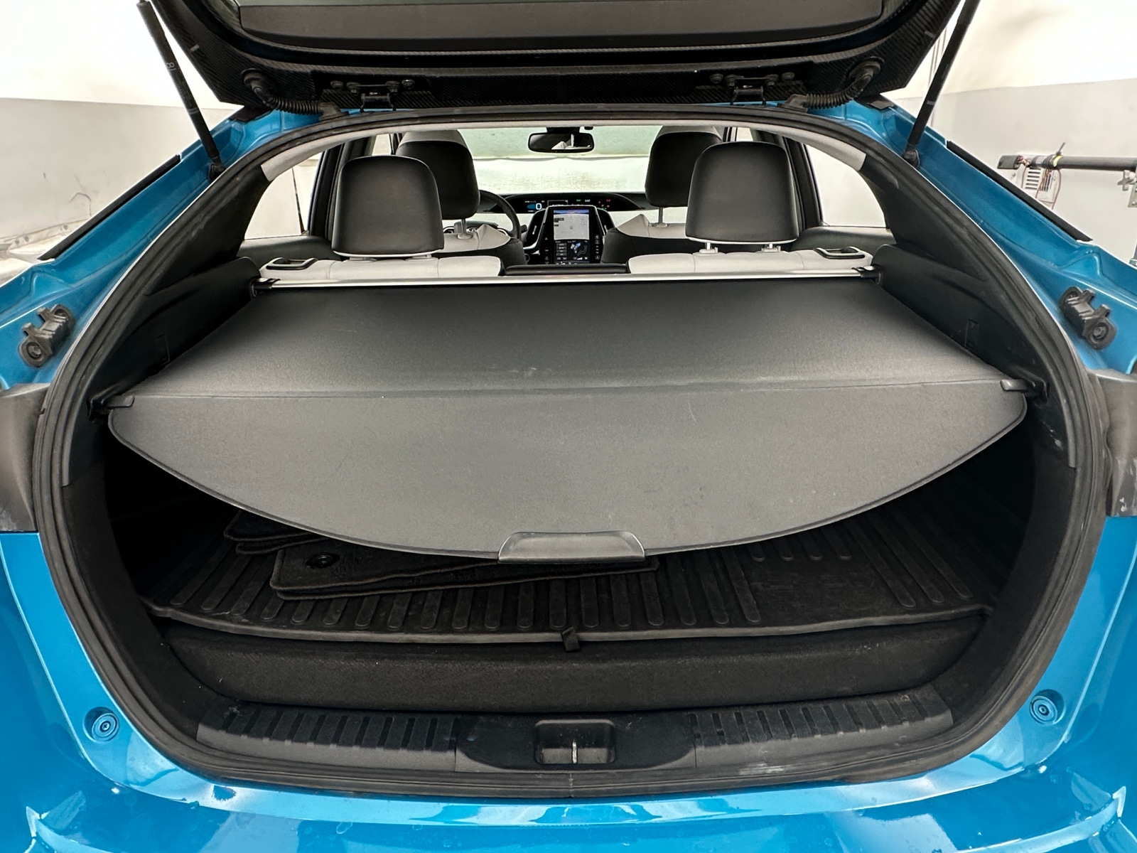 Thumbnail: 2017 Toyota Prius Prime - 7