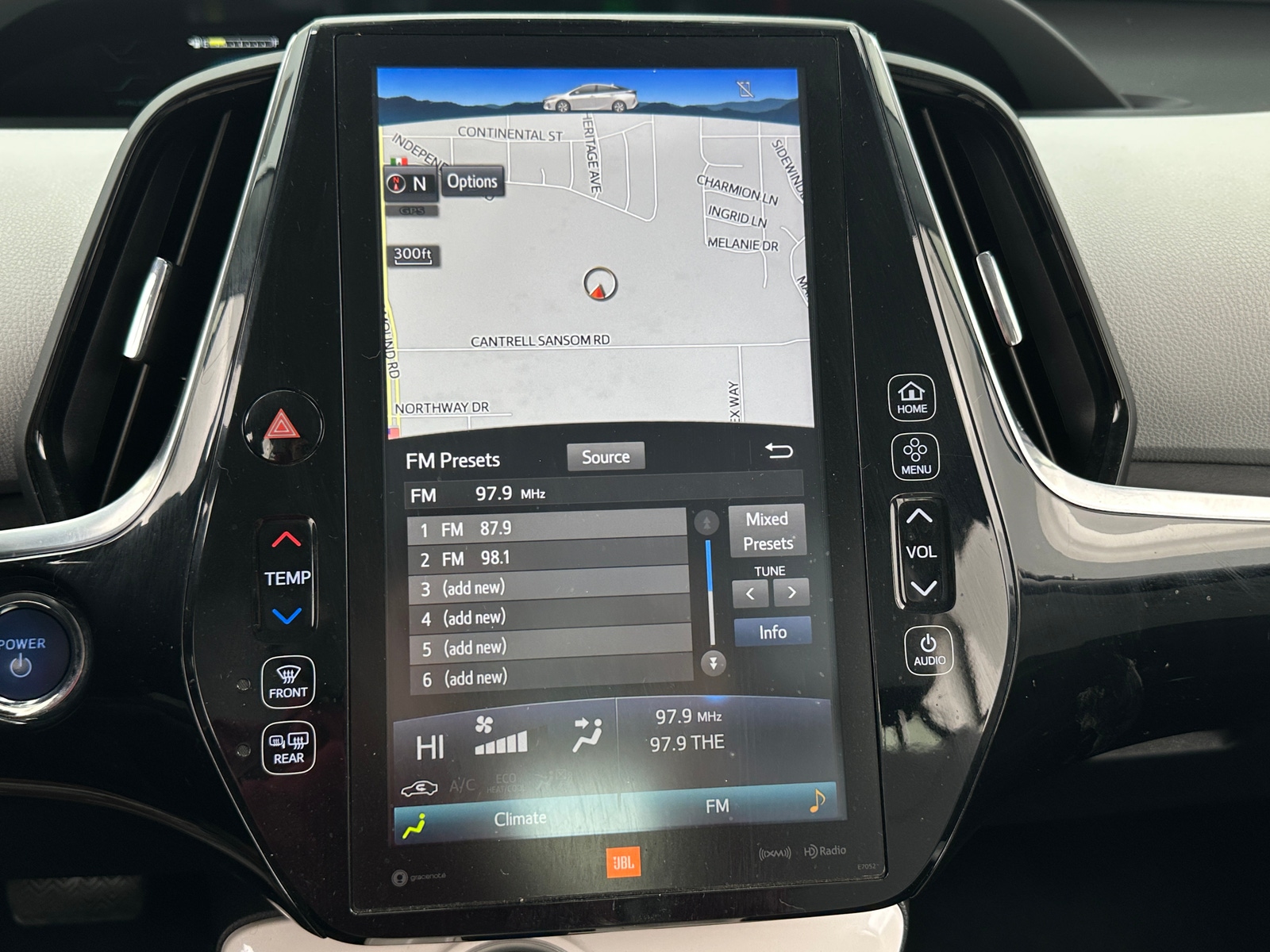 Thumbnail: 2017 Toyota Prius Prime - 4